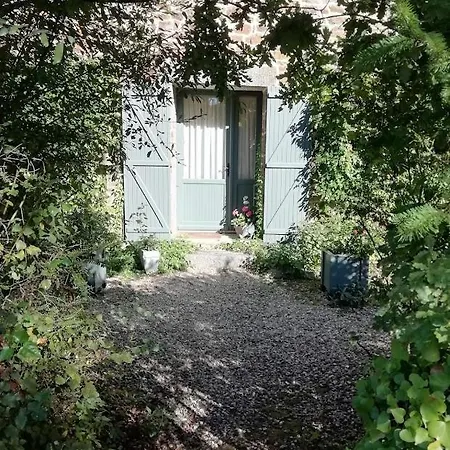 Bed and Breakfast Le Domaine Les Iffs Exterior foto